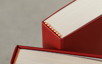 Cubierta con solapas para libro brochado, superficie útil