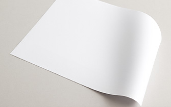 Papel estucado 135 g para folleto grapado ligero y económico