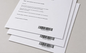 Código de barras único impreso en una carta de mailing personalizada